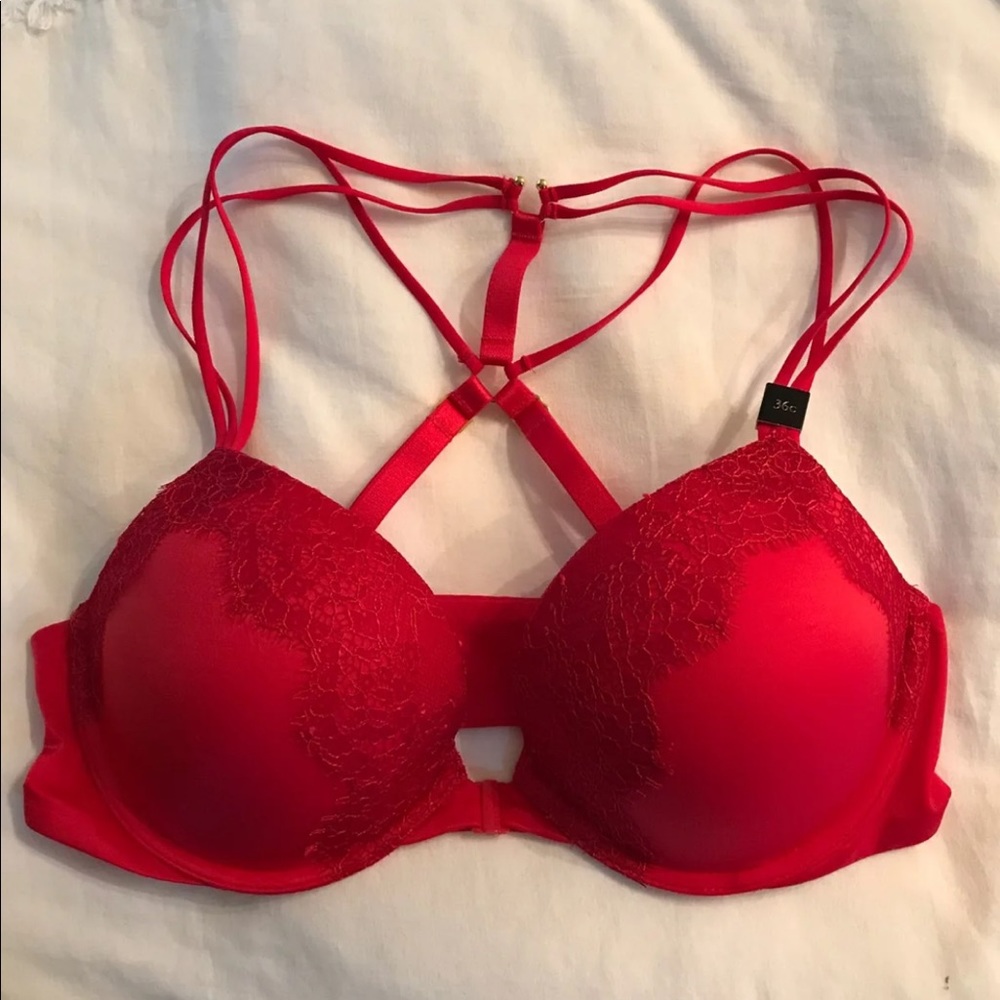 SOLD! Victoria’s Secret Very Sexy Push-Up 36C